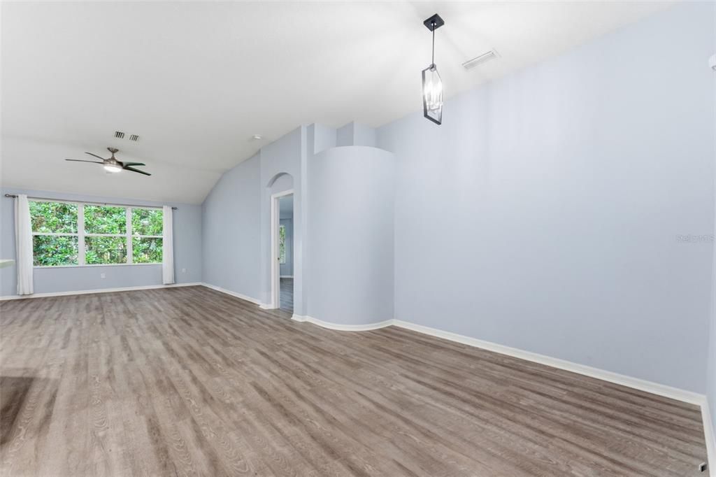 В аренду: $2,900 (3 спален, 2 ванн, 1762 Квадратных фут)