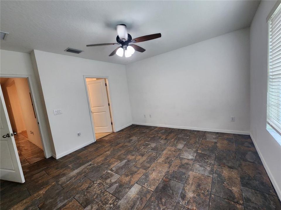 For Rent: $2,000 (2 beds, 2 baths, 1669 Square Feet)