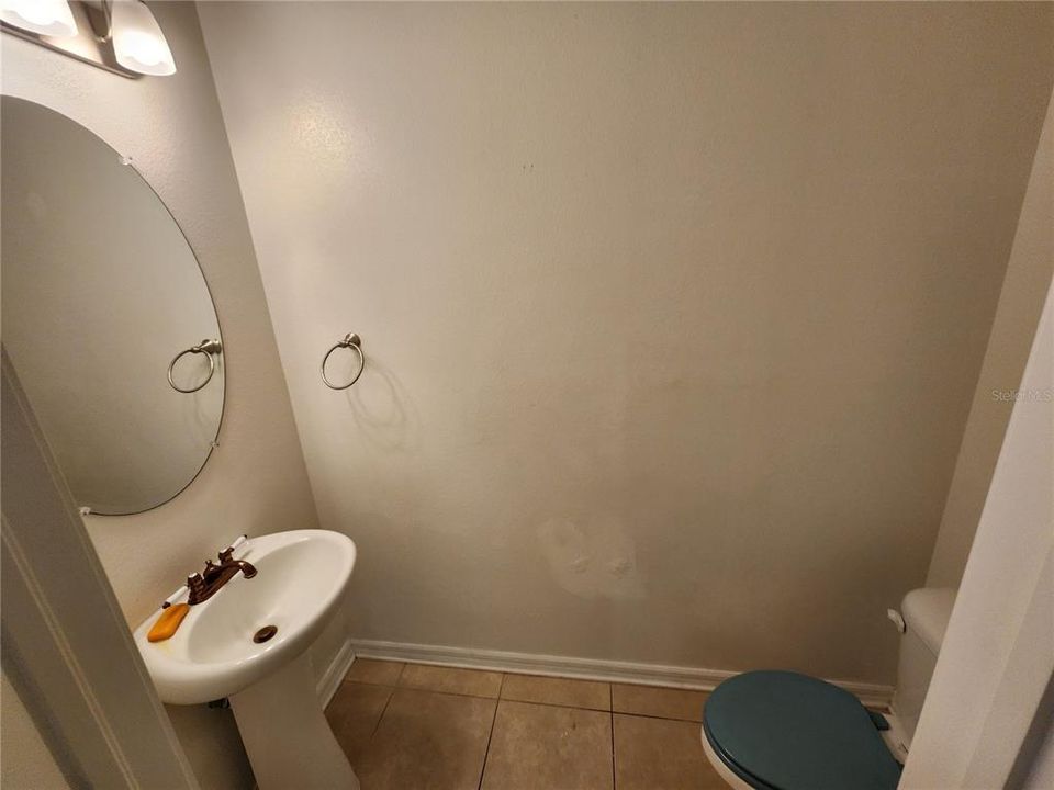 For Rent: $2,000 (2 beds, 2 baths, 1669 Square Feet)
