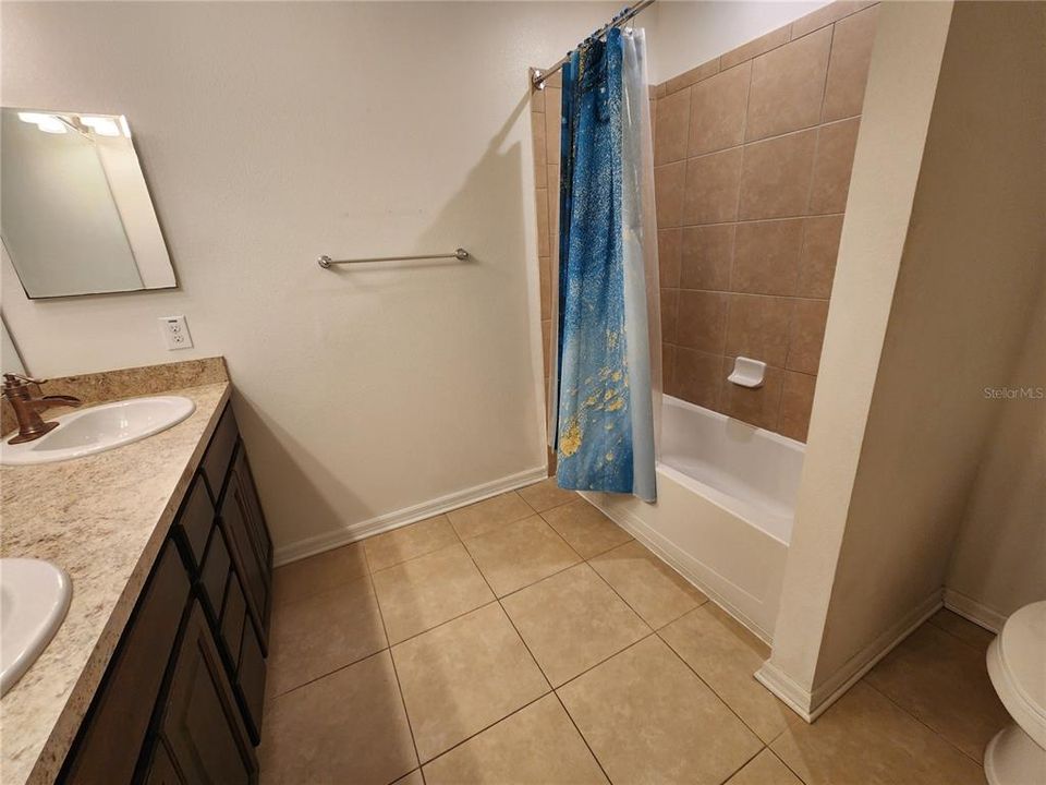 For Rent: $2,000 (2 beds, 2 baths, 1669 Square Feet)