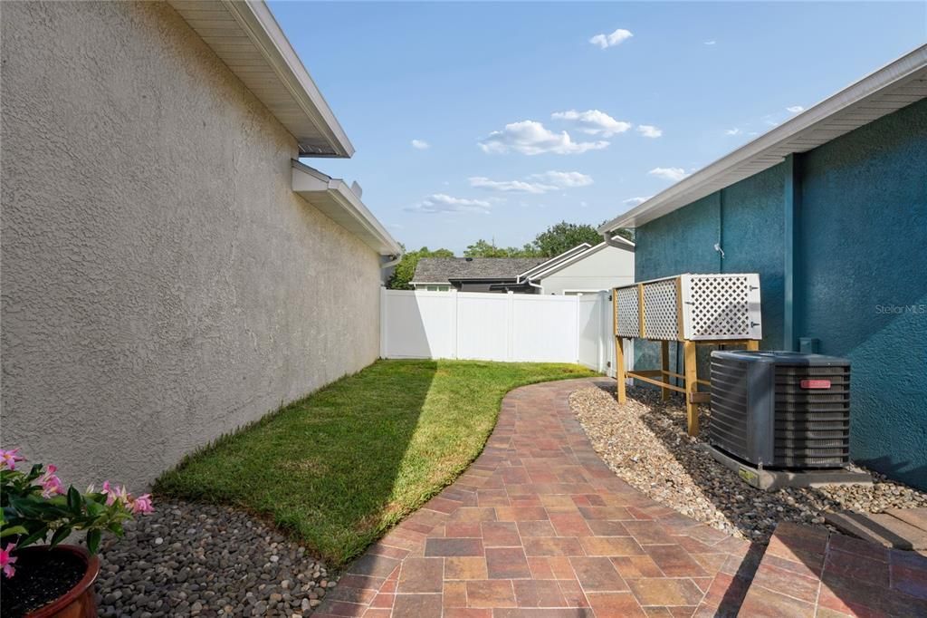 En Venta: $500,000 (4 camas, 2 baños, 1960 Pies cuadrados)