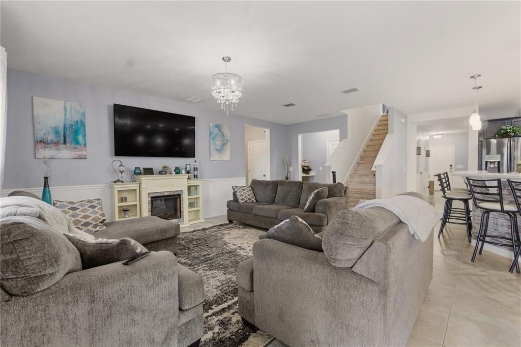 For Sale: $495,000 (5 beds, 3 baths, 3358 Square Feet)