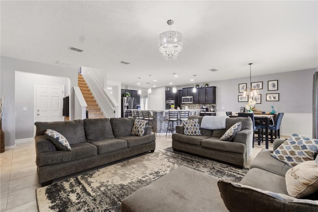 For Sale: $495,000 (5 beds, 3 baths, 3358 Square Feet)