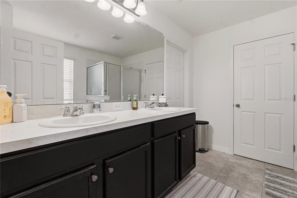 For Sale: $495,000 (5 beds, 3 baths, 3358 Square Feet)