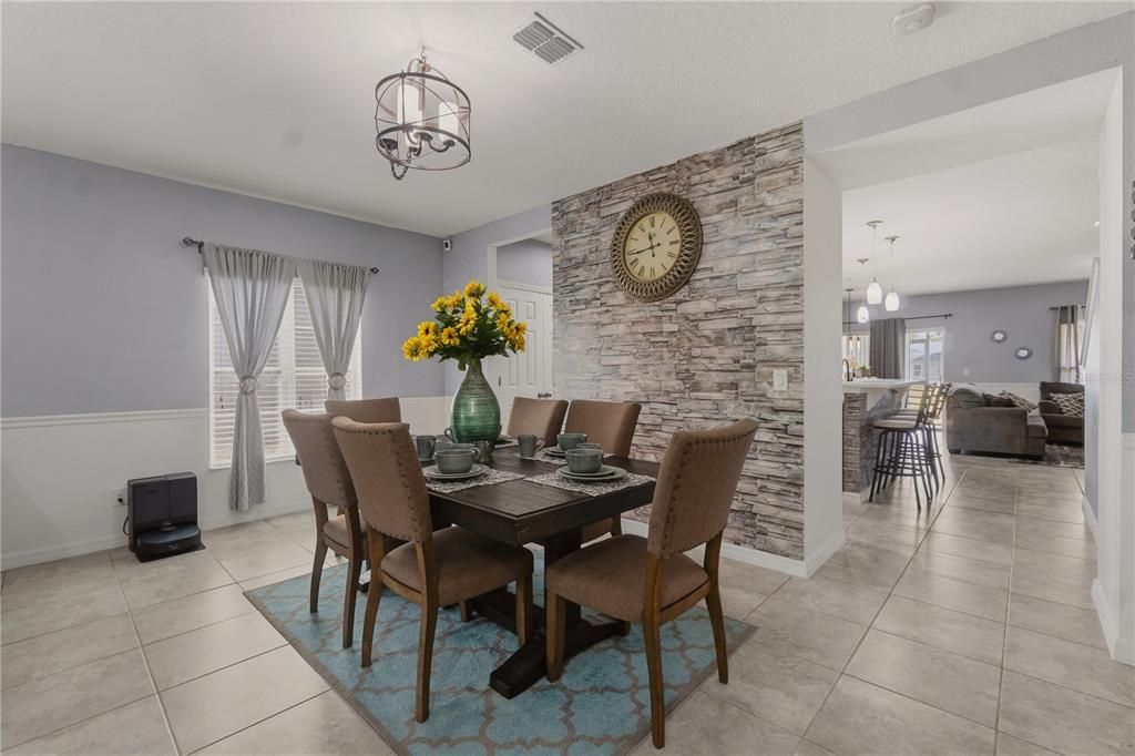 For Sale: $495,000 (5 beds, 3 baths, 3358 Square Feet)