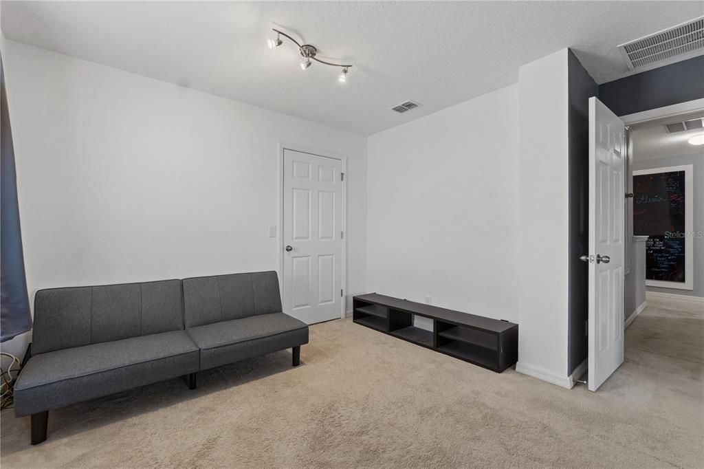 For Sale: $495,000 (5 beds, 3 baths, 3358 Square Feet)