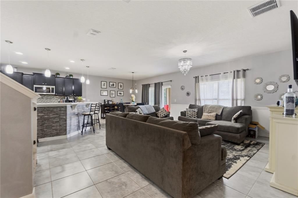 For Sale: $495,000 (5 beds, 3 baths, 3358 Square Feet)