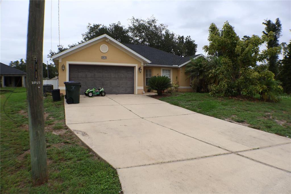 For Sale: $269,900 (3 beds, 2 baths, 1625 Square Feet)