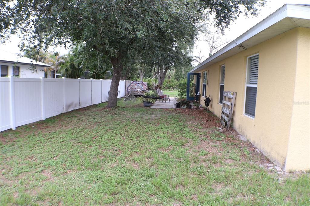 For Sale: $269,900 (3 beds, 2 baths, 1625 Square Feet)