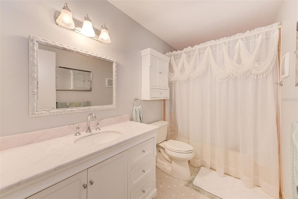 For Sale: $255,000 (2 beds, 2 baths, 1725 Square Feet)