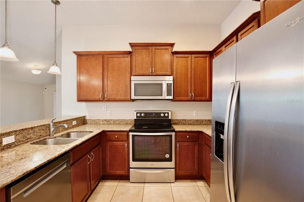 В аренду: $2,550 (3 спален, 2 ванн, 1554 Квадратных фут)