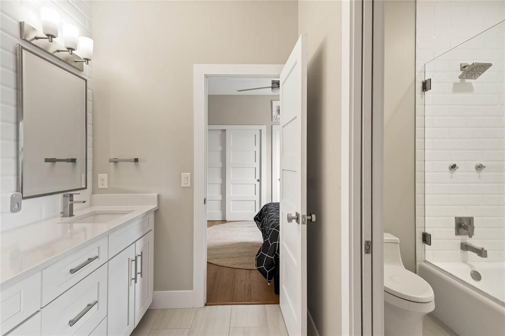 For Sale: $2,189,000 (5 beds, 4 baths, 3374 Square Feet)