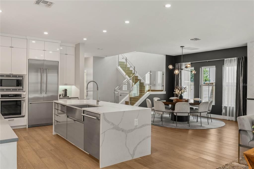 For Sale: $2,189,000 (5 beds, 4 baths, 3374 Square Feet)