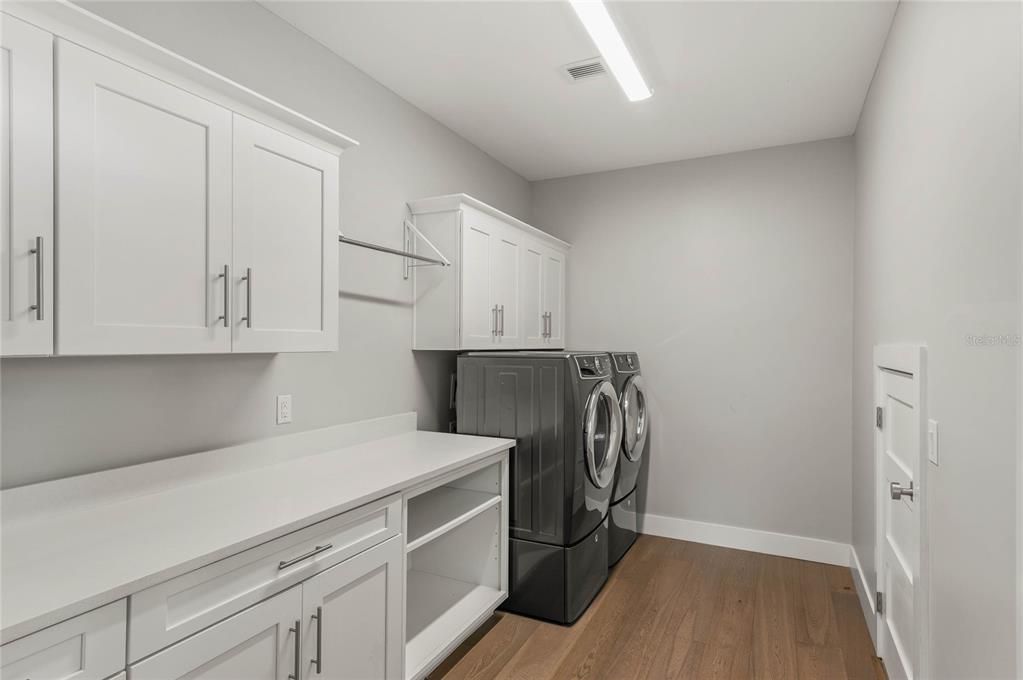 For Sale: $2,189,000 (5 beds, 4 baths, 3374 Square Feet)