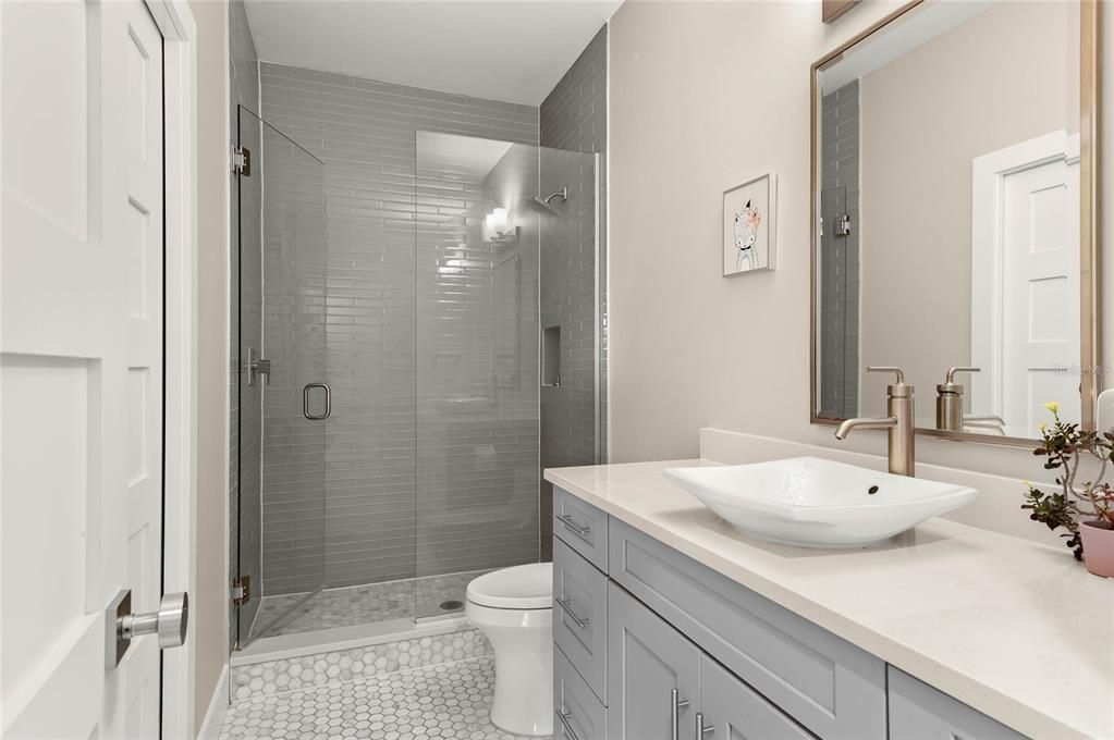 For Sale: $2,189,000 (5 beds, 4 baths, 3374 Square Feet)