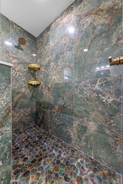 На продажу: $537,500 (4 спален, 2 ванн, 1740 Квадратных фут)