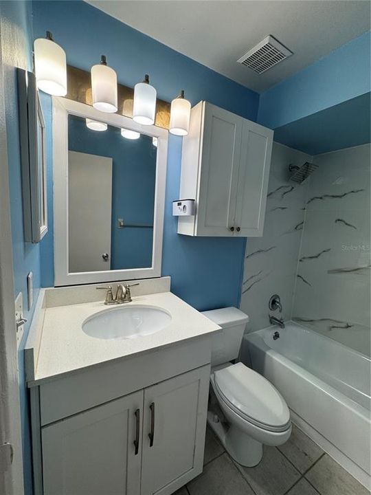 В аренду: $2,300 (3 спален, 2 ванн, 1216 Квадратных фут)