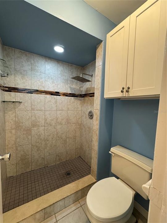 В аренду: $2,300 (3 спален, 2 ванн, 1216 Квадратных фут)