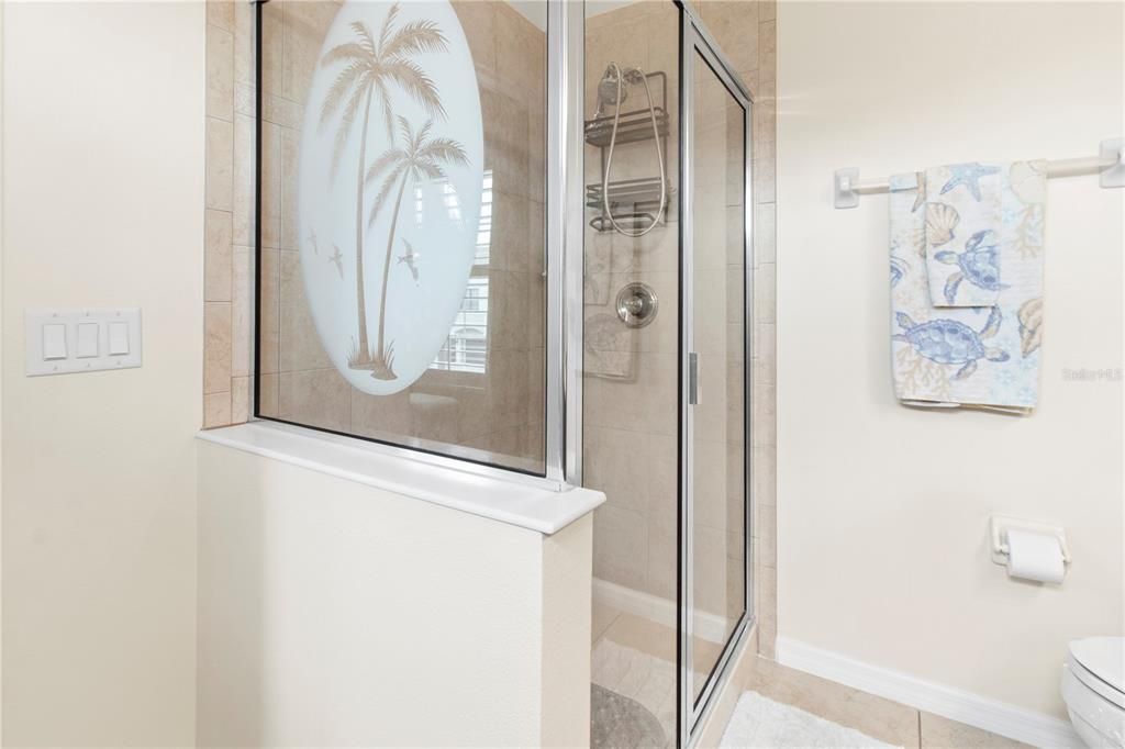 For Sale: $324,900 (2 beds, 2 baths, 1228 Square Feet)