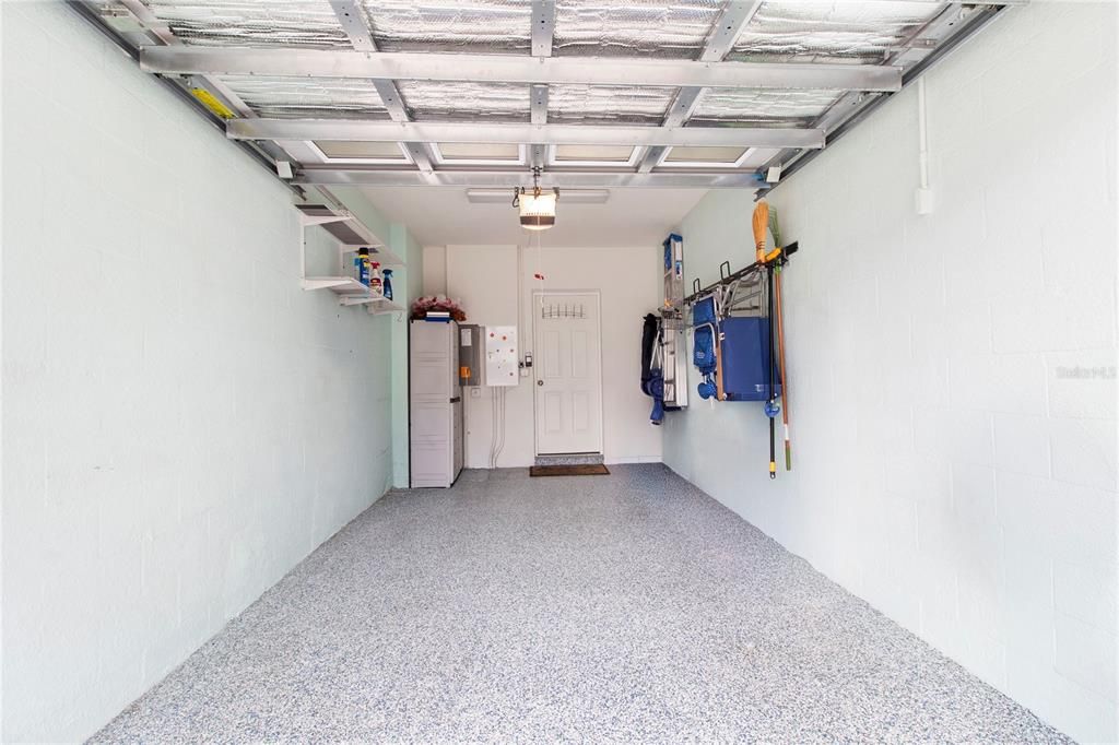 For Sale: $324,900 (2 beds, 2 baths, 1228 Square Feet)