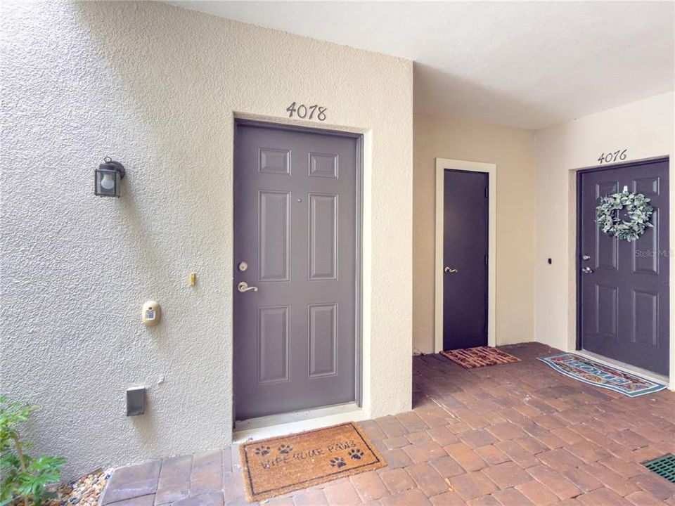 For Sale: $324,900 (2 beds, 2 baths, 1228 Square Feet)