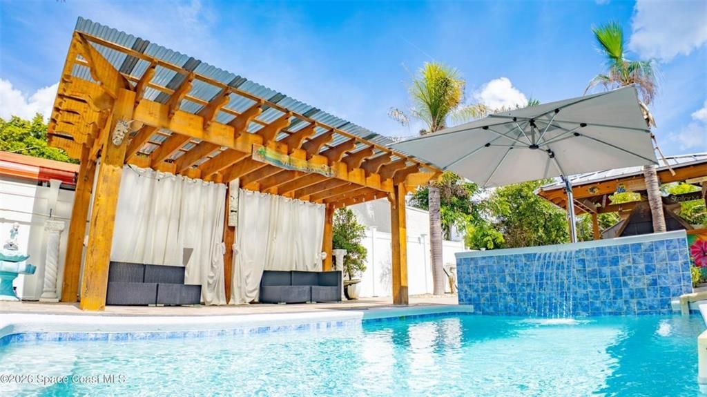 En Venta: $1,050,000 (4 camas, 2 baños, 2388 Pies cuadrados)