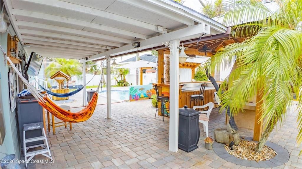 En Venta: $1,050,000 (4 camas, 2 baños, 2388 Pies cuadrados)