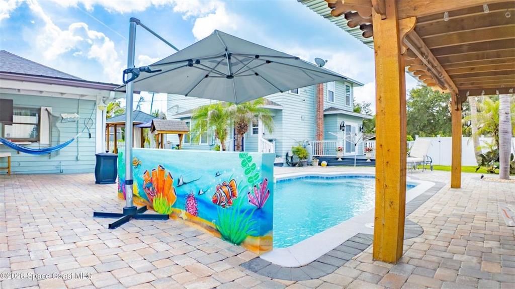 En Venta: $1,050,000 (4 camas, 2 baños, 2388 Pies cuadrados)
