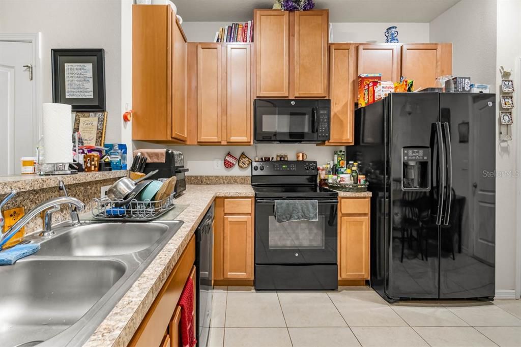 For Sale: $230,000 (3 beds, 2 baths, 1536 Square Feet)