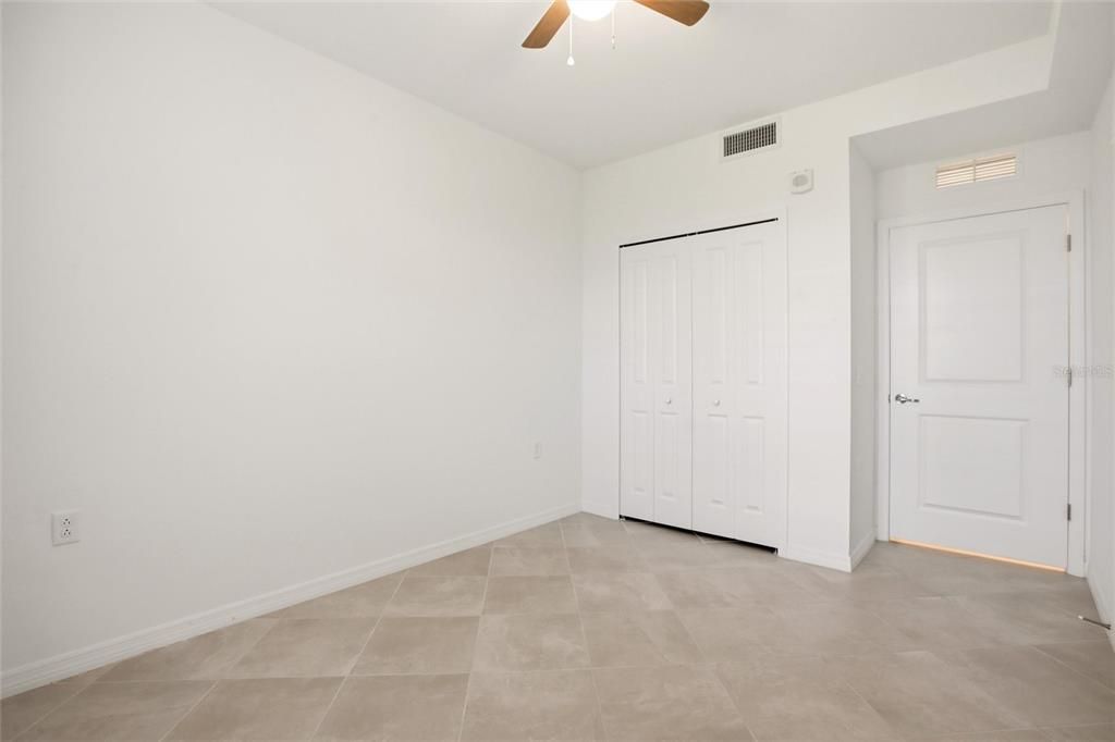 For Sale: $249,900 (2 beds, 2 baths, 1154 Square Feet)