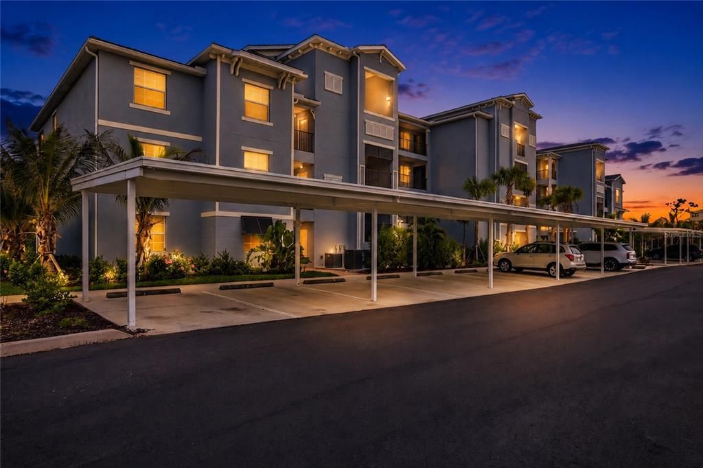 For Sale: $249,900 (2 beds, 2 baths, 1154 Square Feet)