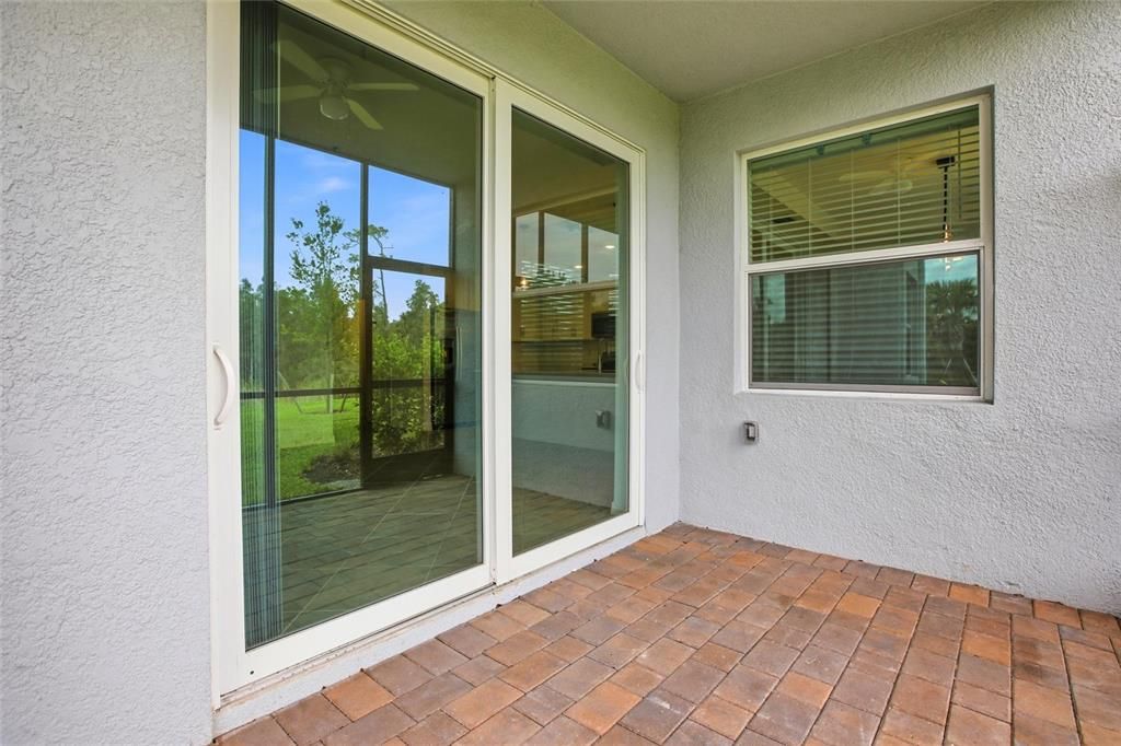 For Sale: $249,900 (2 beds, 2 baths, 1154 Square Feet)