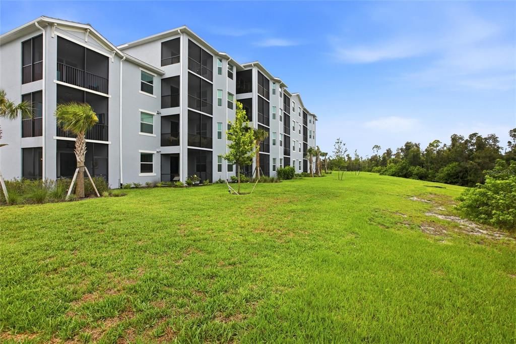 For Sale: $249,900 (2 beds, 2 baths, 1154 Square Feet)
