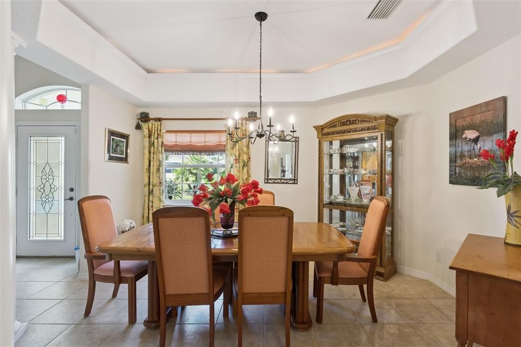 For Sale: $359,000 (3 beds, 2 baths, 2333 Square Feet)