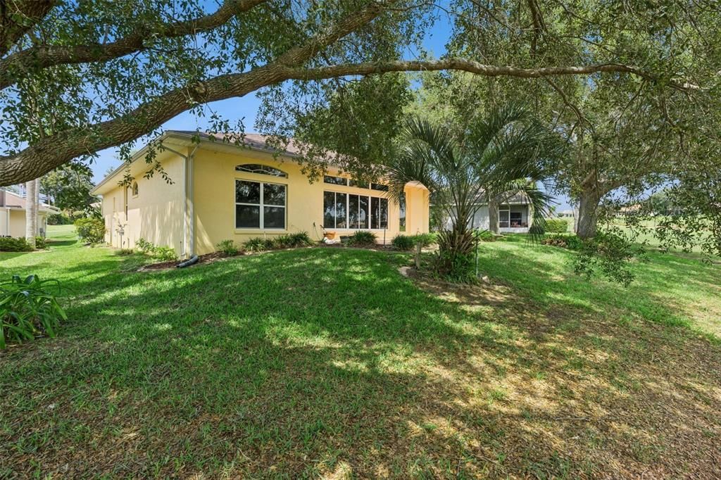 For Sale: $359,000 (3 beds, 2 baths, 2333 Square Feet)