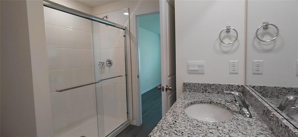 En Renta: $2,450 (3 camas, 2 baños, 1560 Pies cuadrados)
