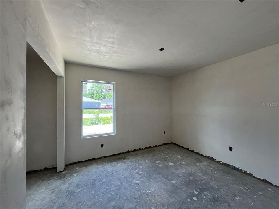 For Rent: $1,375 (2 beds, 1 baths, 800 Square Feet)
