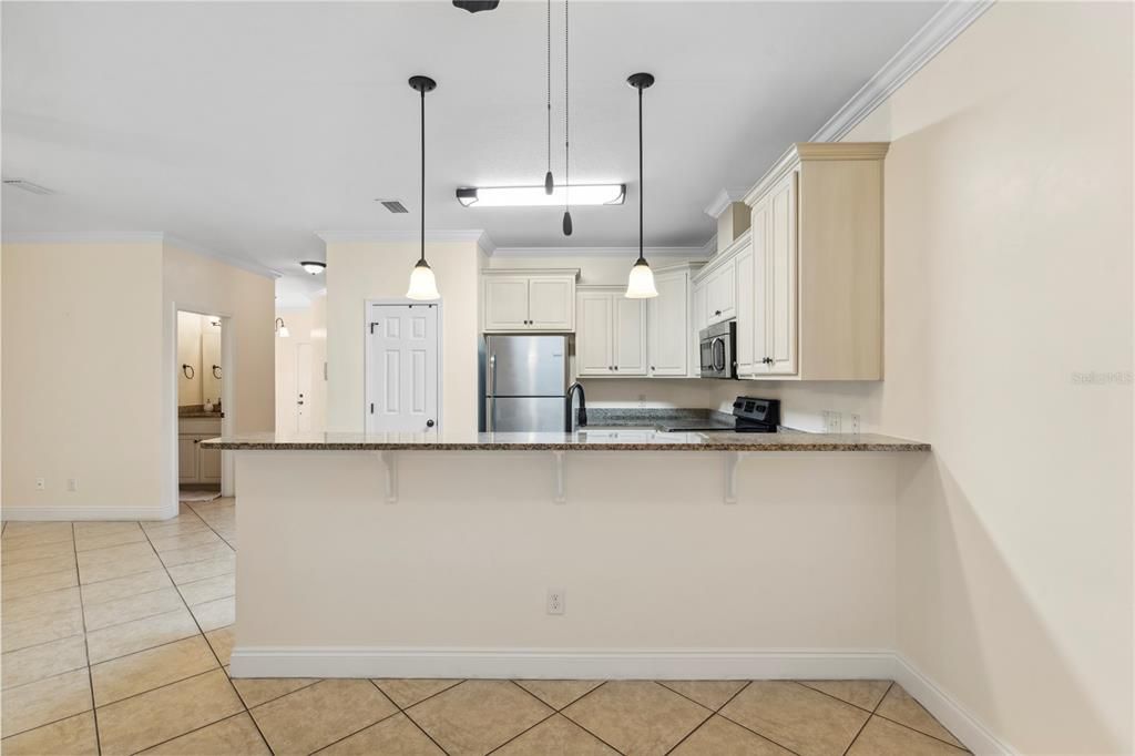 For Rent: $2,100 (3 beds, 2 baths, 1578 Square Feet)