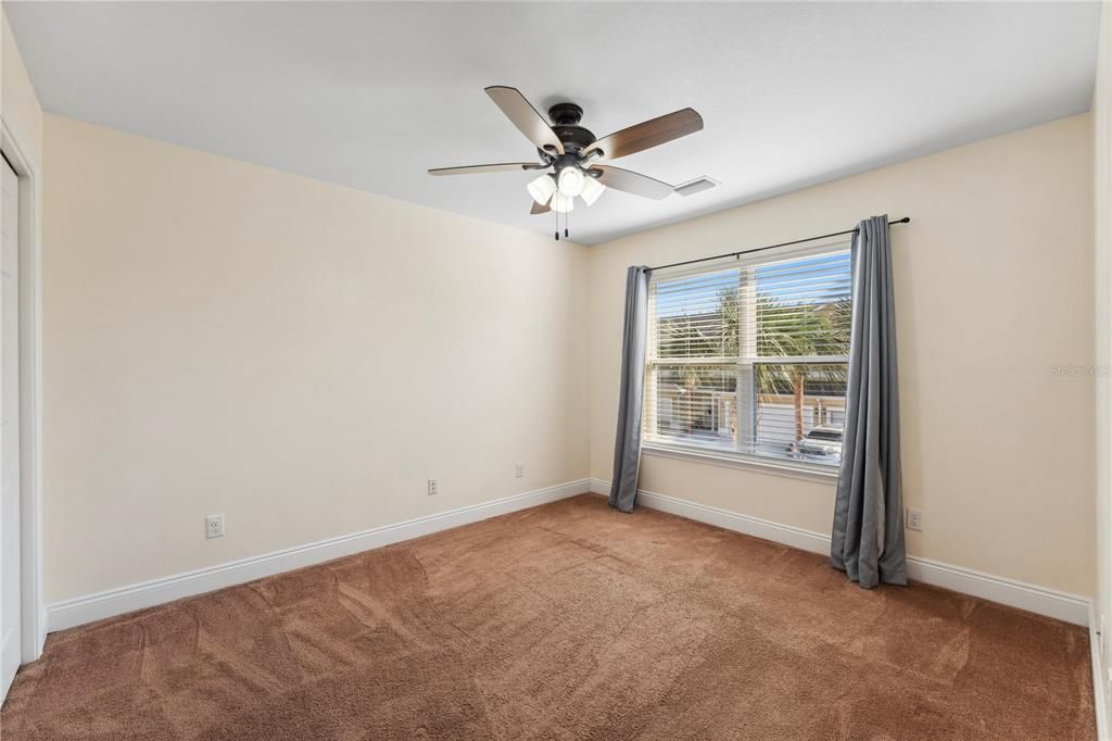 For Rent: $2,100 (3 beds, 2 baths, 1578 Square Feet)