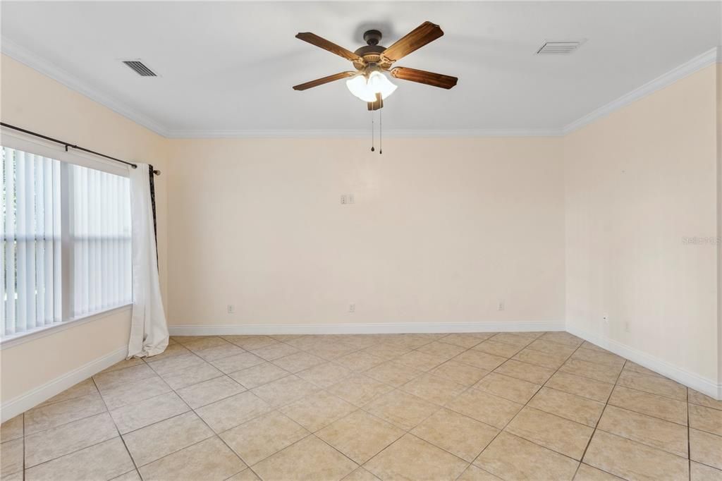 For Rent: $2,100 (3 beds, 2 baths, 1578 Square Feet)