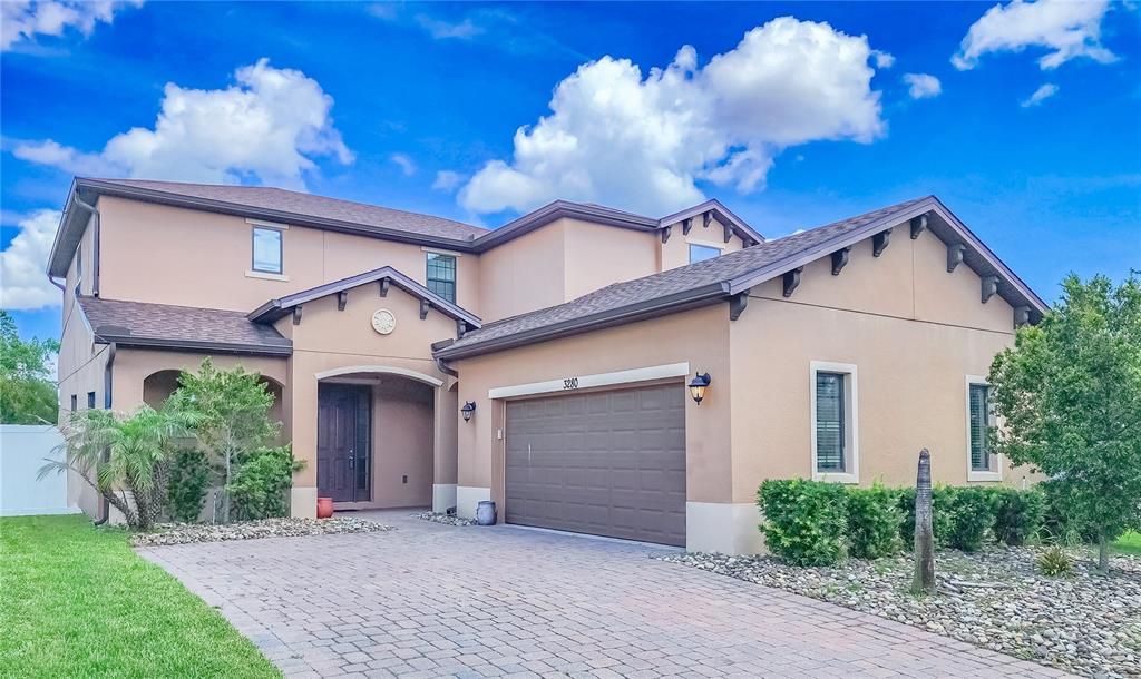 For Sale: $615,000 (4 beds, 3 baths, 2490 Square Feet)