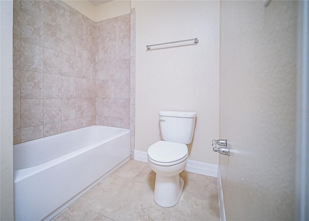 For Sale: $615,000 (4 beds, 3 baths, 2490 Square Feet)