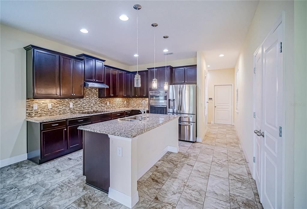 For Sale: $615,000 (4 beds, 3 baths, 2490 Square Feet)