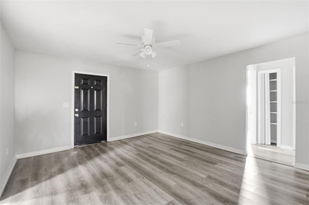 En Venta: $309,999 (3 camas, 1 baños, 1056 Pies cuadrados)