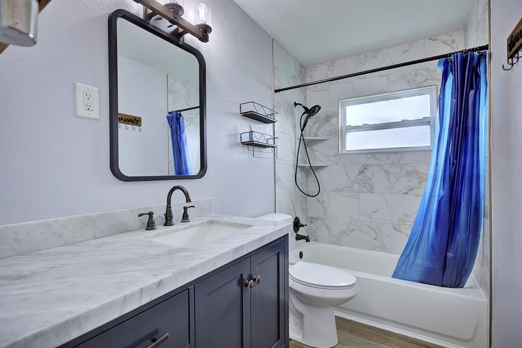 For Sale: $239,000 (4 beds, 2 baths, 1400 Square Feet)