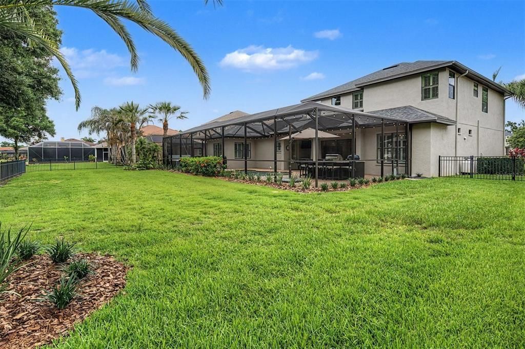 For Sale: $1,275,000 (5 beds, 3 baths, 3672 Square Feet)