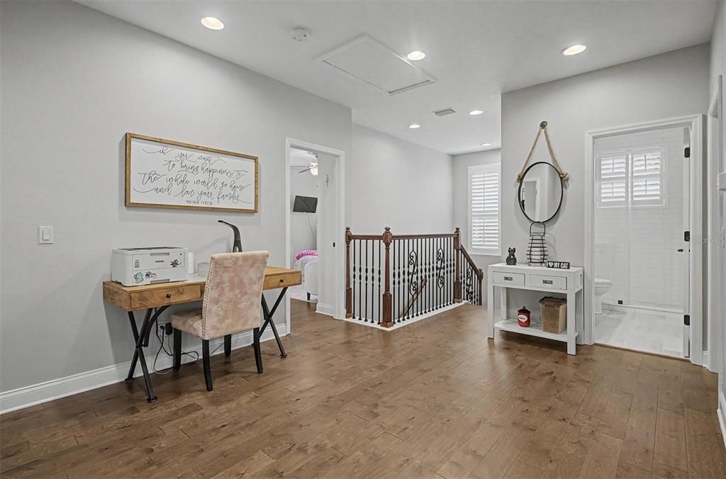 For Sale: $1,275,000 (5 beds, 3 baths, 3672 Square Feet)