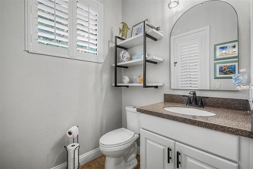 For Sale: $1,275,000 (5 beds, 3 baths, 3672 Square Feet)