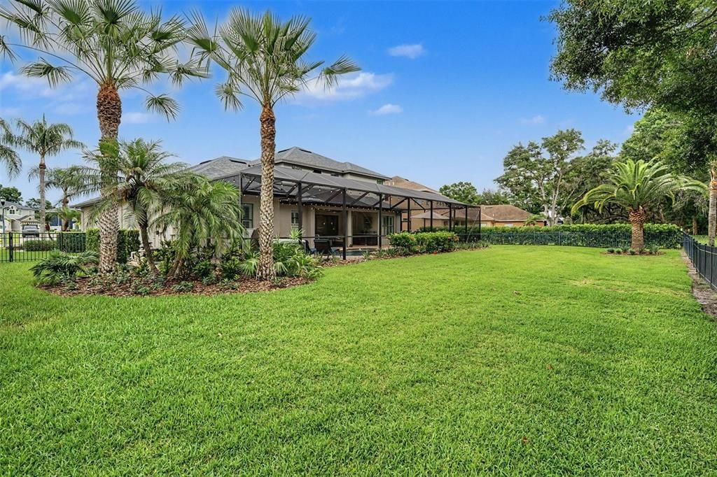 For Sale: $1,275,000 (5 beds, 3 baths, 3672 Square Feet)