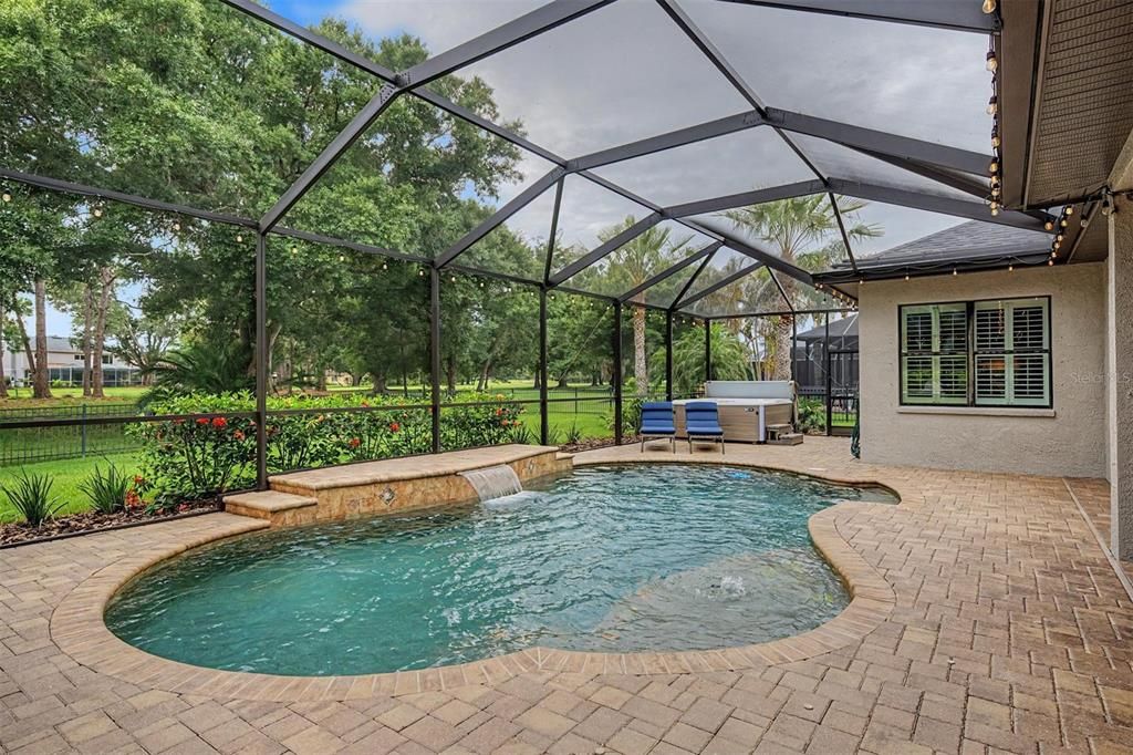 For Sale: $1,275,000 (5 beds, 3 baths, 3672 Square Feet)